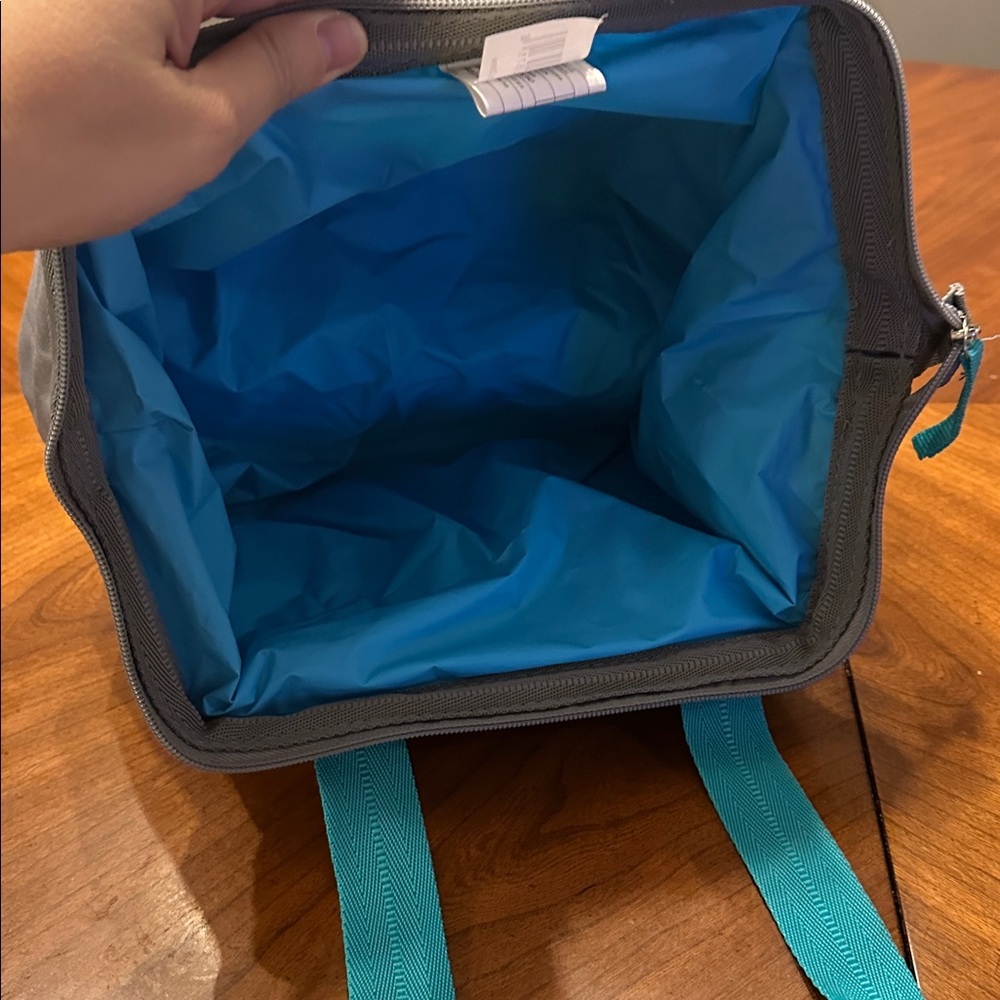 Igloo Lunch Sack Cooler Bag Collapsible opens super wide - Picture 2 of 3